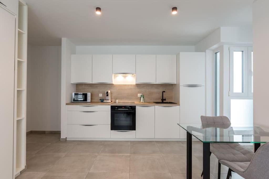 מאלמדי Superbe Appartement Avec Parking מראה חיצוני תמונה
